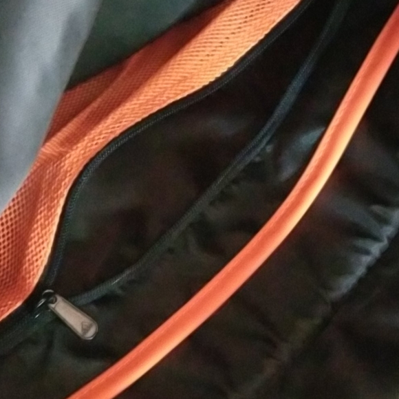 Adidas Unisex Sling Laptop Bag - Picture 8 of 15